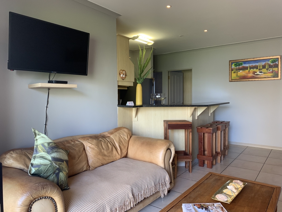 To Let 2 Bedroom Property for Rent in Marina Martinique Eastern Cape